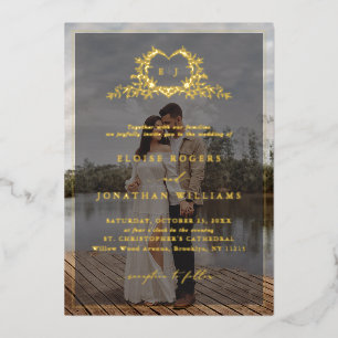 Invitación Con Relieve Metalizado Cresta de Caligrafía Minimalista Moderna monograma