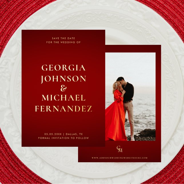 Invitación Con Relieve Metalizado Crimson Red Gold Big Names Boda de Monograma fotog (Subido por el creador)