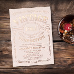 Invitación Con Relieve Metalizado Cualquier rosa de edad oro Vintage Whiskey Tema Cu<br><div class="desc">Inspirada en la clásica etiqueta de whisky, esta deliciosa cosecha rosa y rosa dorada, de gran edad y edad, es una invitación excelente para el cumpleaños 30, 40, 50, 60, 70, 80, 90 o cualquier otra fiesta de cumpleaños, fiesta sorpresa o cualquier otra ocasión. Personalizado con su propio texto e...</div>