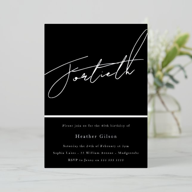 Invitación Con Relieve Metalizado Cumpleaños 40 de Silver Script Plata (Anverso de pie)