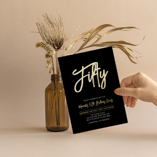Invitación Con Relieve Metalizado Cumpleaños cincuenta Black Chic Script Fiesta de