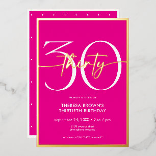 Invitación Con Relieve Metalizado Cumpleaños con letra script treinta rosa minimalis