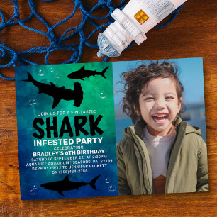 Invitación Con Relieve Metalizado Cumpleaños con tiburones Foto Real para cualquier