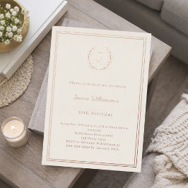 Invitación Con Relieve Metalizado Cumpleaños de corona monogramada de oro marfil
