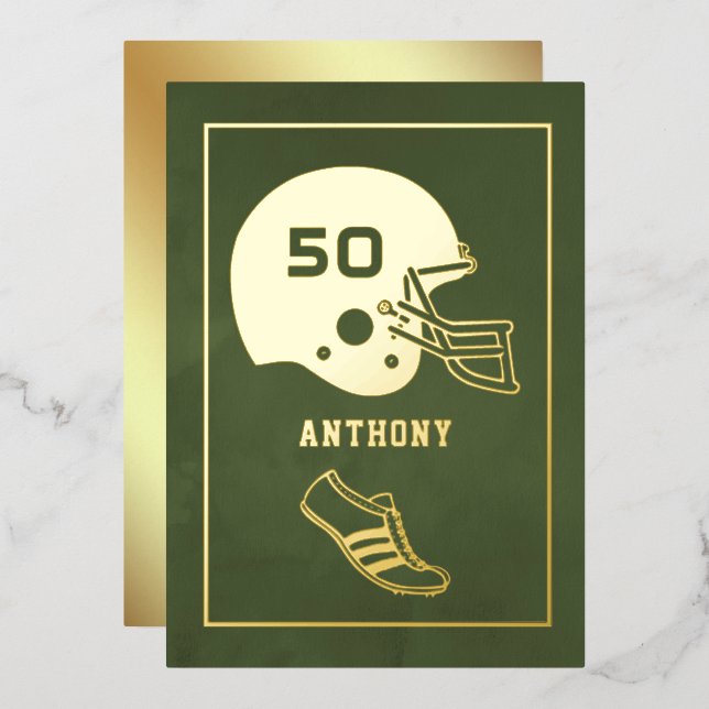 Invitación Con Relieve Metalizado Cumpleaños de fútbol americano dorado y verde (Anverso/Reverso)