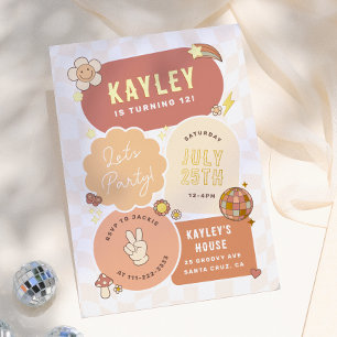Invitación Con Relieve Metalizado Cumpleaños de niña Groovy Daisy Boho Retro ¡Vamos