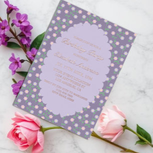 Invitación Con Relieve Metalizado Cumpleaños Floral Púrpura