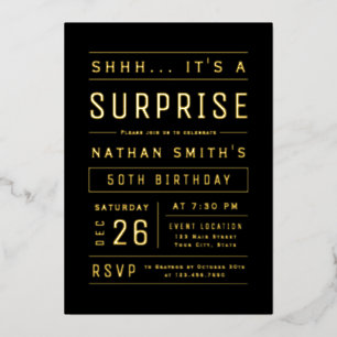 Invitación Con Relieve Metalizado Cumpleaños Sorpresa Tipografía Moderna en Negro y 