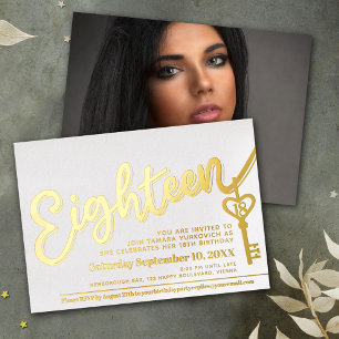 Invitación Con Relieve Metalizado Dieciocho texto de guión clave Cumpleaños 18 dorad