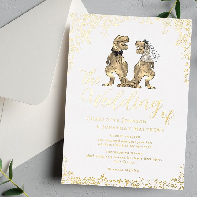 Invitación Con Relieve Metalizado Dinosaur Bride and Groom Wedding White and Gold (Elegant Dinosaur theme wedding white and gold foil eucalyptus foliage invitation)