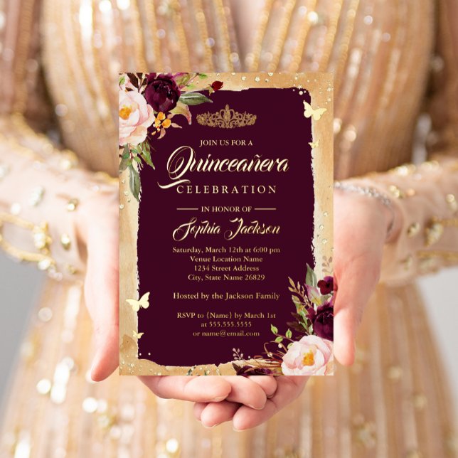 Invitación Con Relieve Metalizado Dorado Burgundy Quinceanera Floral Sparkle Tiara (Subido por el creador)