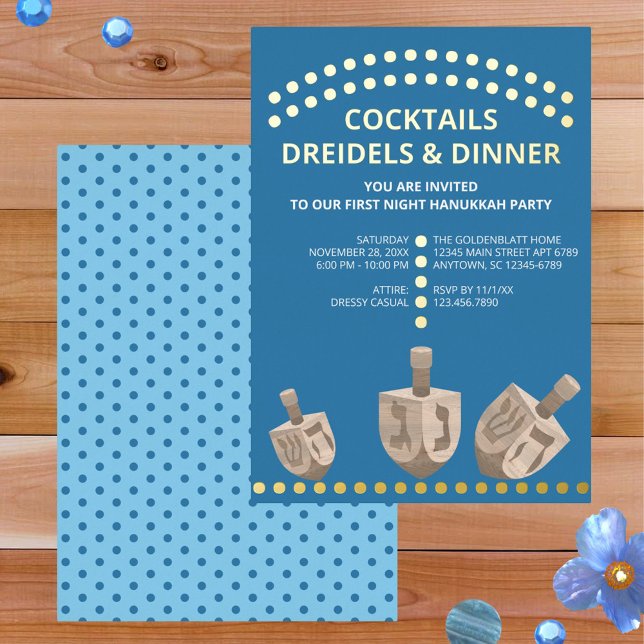 Invitación Con Relieve Metalizado Dreidel Rustic Oak Moderno Hanukkah Dinner Gold (Add the luxury of real gold foil printing to your Hanukkah party invitations, from dancing to dinner)