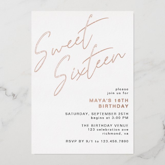 Invitación Con Relieve Metalizado Dulce Dieciséis Rosas Dorado y Glam Blanco 16º cum (Anverso)