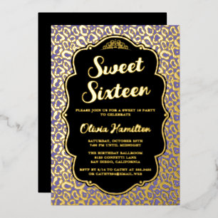 Invitación Con Relieve Metalizado Dulces 16 con estampado de leopardo dorado y púrpu