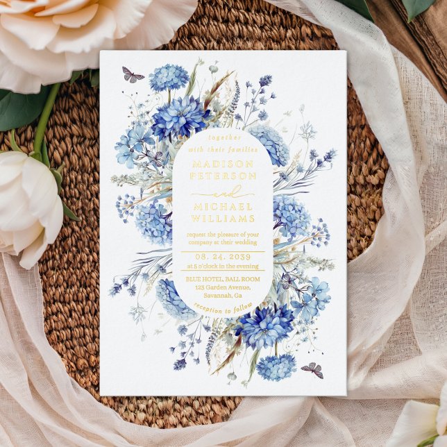Invitación Con Relieve Metalizado Dusty Blue Wildflower Garden Wedding Gold (Subido por el creador)
