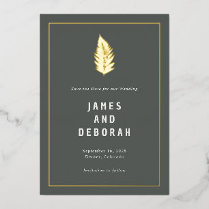 Invitación Con Relieve Metalizado El oro del Boda de Woodland Ferns moderno salva la