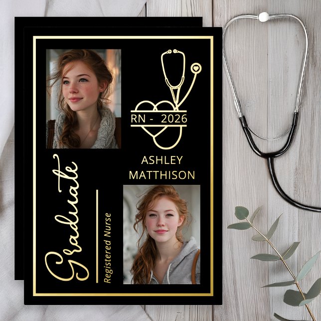 Invitación Con Relieve Metalizado Elegant RN 2026 Nursing Grad Photo Announcement (Elegant RN Nursing 2026 Graduation Photo Announcement - Black | Gold Foil)