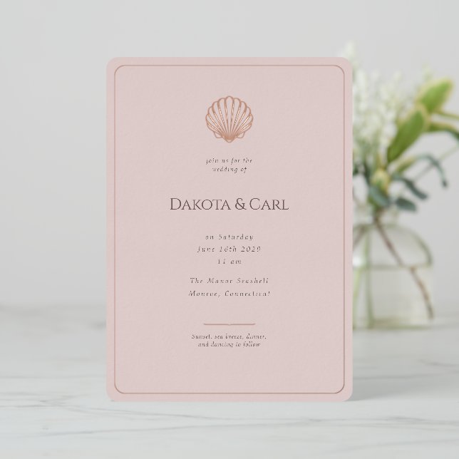 Invitación Con Relieve Metalizado Elegant Rose Gold Seashell Wedding (Anverso de pie)
