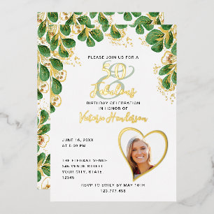 Invitación Con Relieve Metalizado Elegante 50 y fabuloso cumpleaños de la vegetación