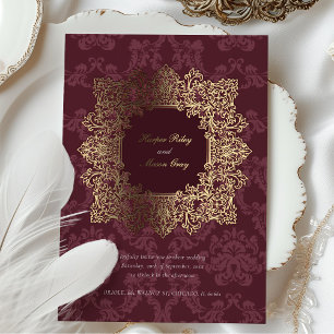 Invitación Con Relieve Metalizado Elegante Boda Barroca en Burgundy con Hoja de Oro