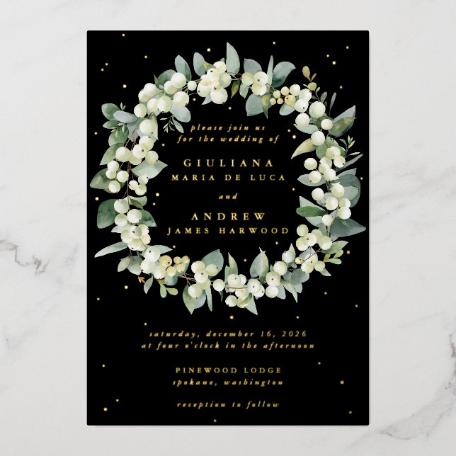Invitación Con Relieve Metalizado Elegante Boda de guirnalda negra y eucalipto (Anverso)