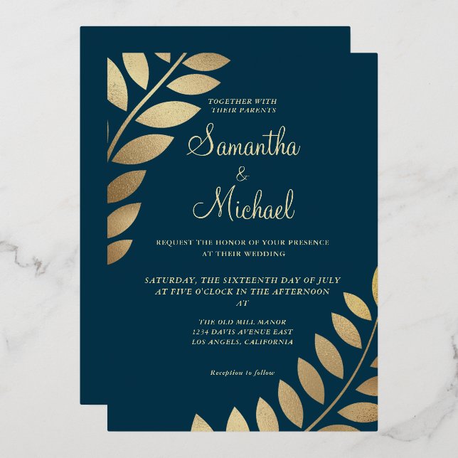 Invitación Con Relieve Metalizado Elegante Boda Real de hojas tropicales de oro (Anverso/Reverso)