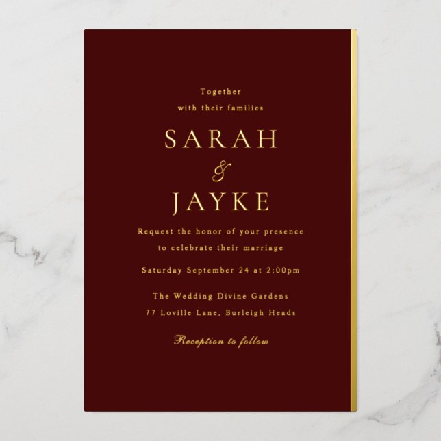 Invitación Con Relieve Metalizado Elegante Borgoña Oscura Elegante Boda Moderno Oro (Anverso)