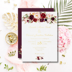 Invitación Con Relieve Metalizado Elegante Borgoña y Rubor Rose Bouquet Gold