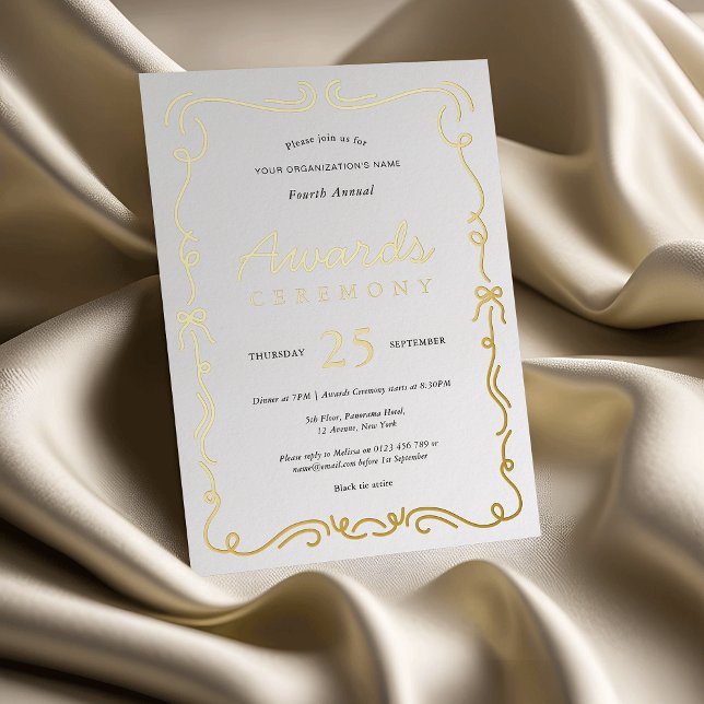 Invitación Con Relieve Metalizado Elegante ceremonia de premios empresariales White  (Elegant awards ceremony invitations in white and real gold foil (can also be silver or rose gold))