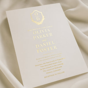 Invitación Con Relieve Metalizado Elegante Clásico Crest Monograma Boda Oro