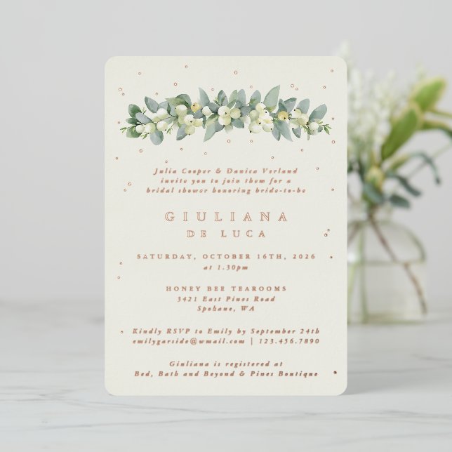 Invitación Con Relieve Metalizado Elegante Crema Snowberry+Eucalyptus Bridal Shower (Anverso de pie)