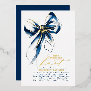 Invitación Con Relieve Metalizado Elegante Ducha de Novia Azul Marino con Lazo Dorad