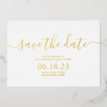 Invitación Con Relieve Metalizado Elegante estilo de escritura moderna Boda Guardar<br><div class="desc">Simple y moderna Boda de guión Guardar las tarjetas de fecha. Para una personalización más avanzada de este diseño,  haga clic en el botón "Personalizar". Los elementos coincidentes y más opciones de color también están disponibles bajo petición.</div>