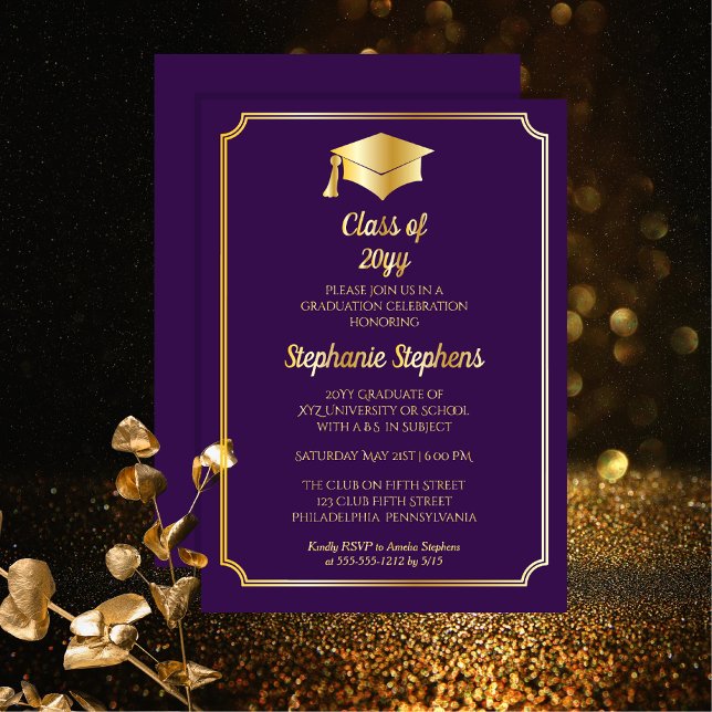 Invitación Con Relieve Metalizado Elegante Fiesta de Graduación Universitaria Púrpur (Elegant Purple and Gold College or University Graduation Announcement and Party Foil Invitation )