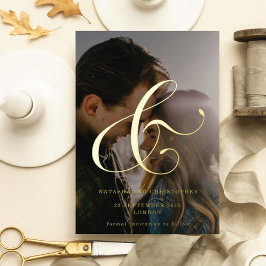 Invitación Con Relieve Metalizado Elegante Foto Superpuesta con Ampersand para Salva
