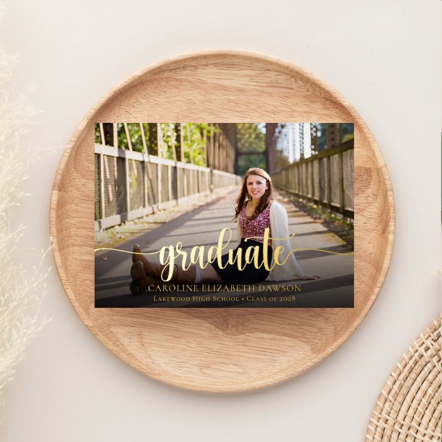 Invitación Con Relieve Metalizado Elegante Graduación de Fotos con Guión de Oro (Subido por el creador)
