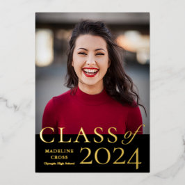 Invitación Con Relieve Metalizado Elegante Graduación de la Clase de 2023 en Oro