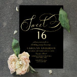 Invitación Con Relieve Metalizado Elegante guión dulce 16 cumpleaños real<br><div class="desc">Estas modas y dulces invitaciones para fiestas de 16 años muy elegantes presentan una elegante redacción de tipografía en Relieve metalizado real sobre un sencillo fondo negro. Personalice fácilmente el diseño con su propio texto y busque elementos fiestas coincidentes en www.zazzle.com/invitation_republic.</div>