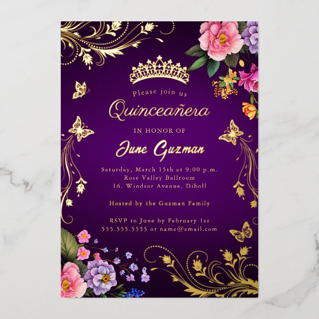 Invitación Con Relieve Metalizado Elegante Rosa Púrpura con Remolino Dorado Quinceañ (Anverso)