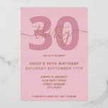 Invitación Con Relieve Metalizado Elegante Rosa Relieve metalizado dorado Invitación<br><div class="desc">Elegante Relieve metalizado dorado Rosa Invitación a los 30 años. Minimalista diseño de plantilla de invitación para 30 años con elegantes letras de caligrafía con letras a mano y fondo rosa pastel.</div>