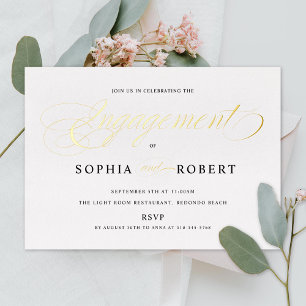 Invitación Con Relieve Metalizado Elegante Script Engagement Party Gold
