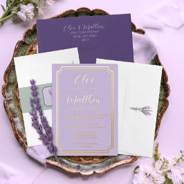 Invitación Con Relieve Metalizado Elegante Sencillo Lilac y Dorado Script Wdding