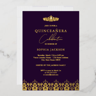 Invitación Con Relieve Metalizado Elegante Tiara de Oro y Morado Quinceañera  