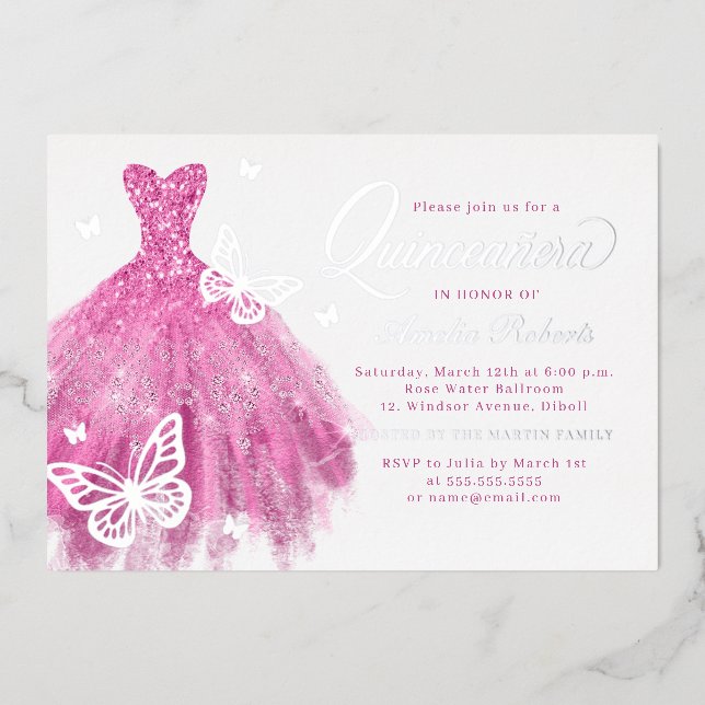 Invitación Con Relieve Metalizado Elegante Vestido Mariposa Rosa Plata Quinceanera (Anverso)