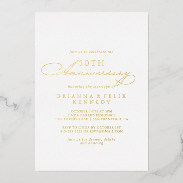 Invitación Con Relieve Metalizado Elegante y Estiloso 50 Aniversario de Bodas Dorado (Anverso)