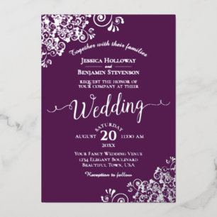 Invitación Con Relieve Metalizado Elegantes rizos de plata en boda de morado ciruela