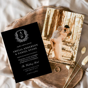 Invitación Con Relieve Metalizado Escudo moderno de Leafy Plata Monograma Boda de fo