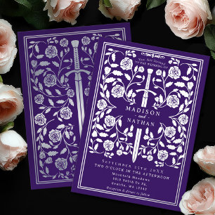 Invitación Con Relieve Metalizado Espada de plata medieval real púrpura para boda