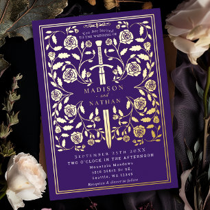 Invitación Con Relieve Metalizado Espada Medieval Real Púrpura Boda