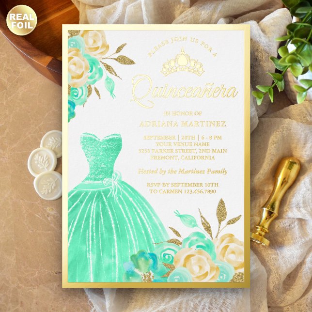 Invitación Con Relieve Metalizado Espumosa Mint Green Floral Quinceanera Gold (Subido por el creador)